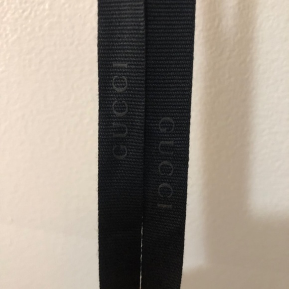 Gucci White‎ and Black Paper Shopping bag with ties and extra Gucci ribbon - Picture 6 of 11